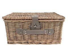 2-Person Wicker Picnic Basket